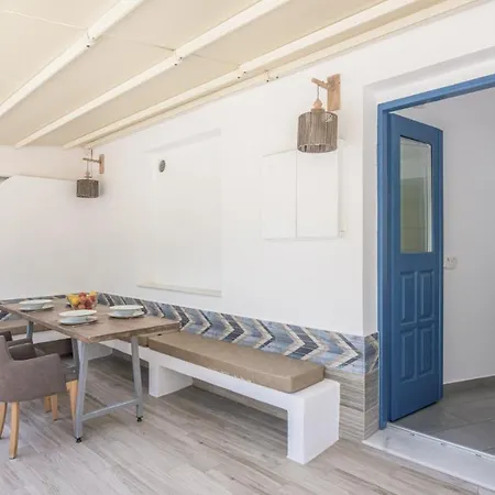 Armenakishouses * Pollónia