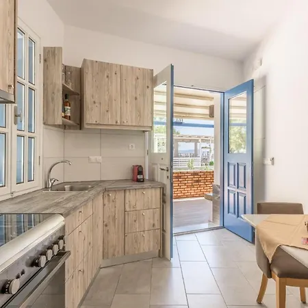 Armenakishouses Ferienhaus *